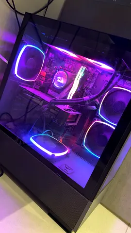 Gaming pc+ keyboard and mouse