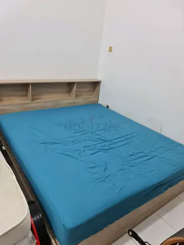 Oak Double Bed Frame Size 200x180 mm including luxurious mattress from ikea worth (1200 dh)