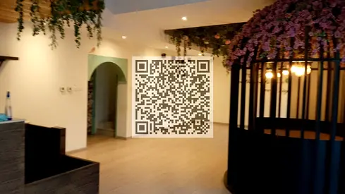 فيلا تجارية مكونة من طابقين (أرضي + أول) بحالة ممتازة | منطقة ذات رؤية عالية