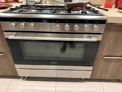 Siemens Gas Cooker with Oven
