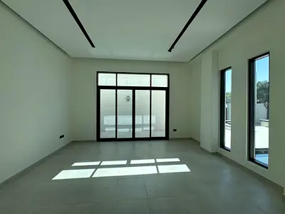 Luxury 5BR Villa |Office/Gym | Spacious Living