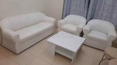 Classic Sofa Set – كنب كلاسيك فاخر