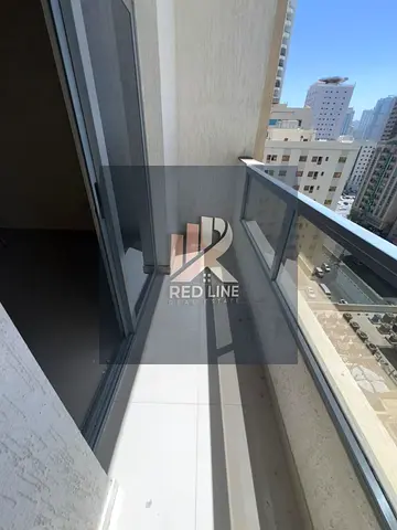 شقة غرفتين وصالة للإيجار – المجاز 3 تقدم شركة Red Line Real Estate شقة مميزة مكونة من غرفتين وصالة في منطقة المجاز 3،