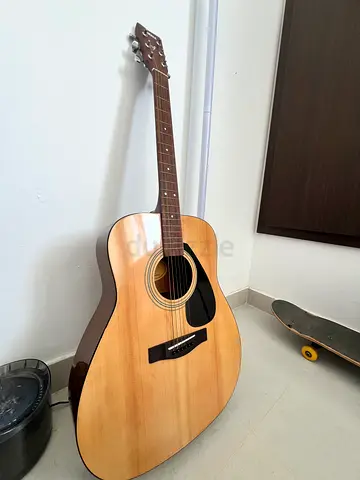 Yamaha Acoustic Guitar with Case