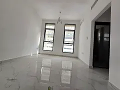 One-bedroom apartment with a living room - Al Aaliyah, Ajman - Central air conditioning - Family acc
