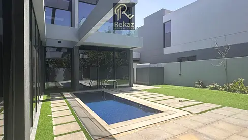 Luxurious || Spacious Layout || beautiful area