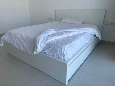 White Queen bed with storage ( With Mattress)