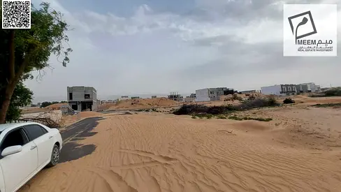 للبيع ارض في عجمان منطقه الزاهيه شامل رسوم التسجيل والتمليك