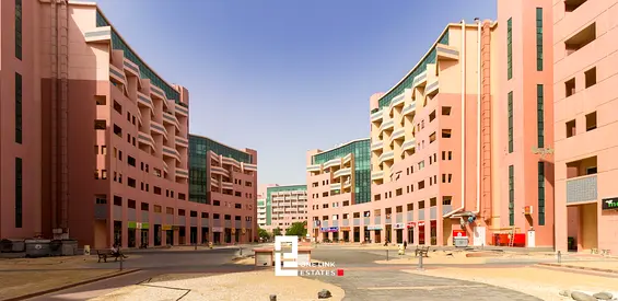 An Investors Dream | 1 Bed with 2 Big Balconies | Covered Parking & Free Gym