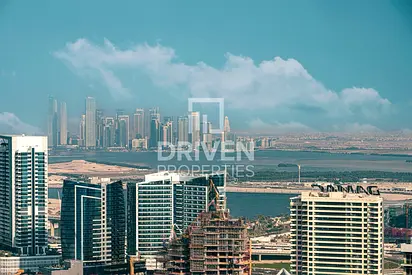 Fully Renovated I Skyline view | High Floor