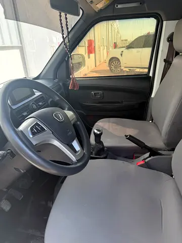 light use good size 5 seater  double cabin 1.5 Tn pick in perfect condition