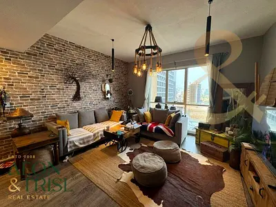 Spacious 1 Bedroom | Community View | VOT