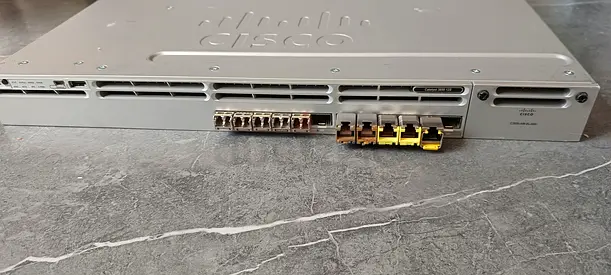 Cisco C3850 12S Switch