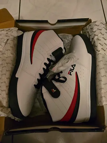 Brand New Fila Men white Navy high  Boots - Size 43 / 9 / 10