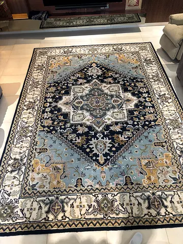 274 x 366 cm - wool rug from SAFAVIEH for sale