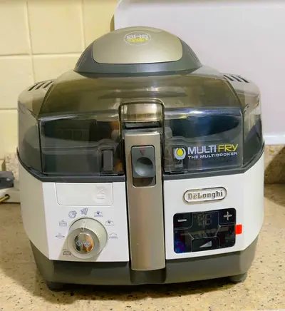 Air fryer deLounghi new condition