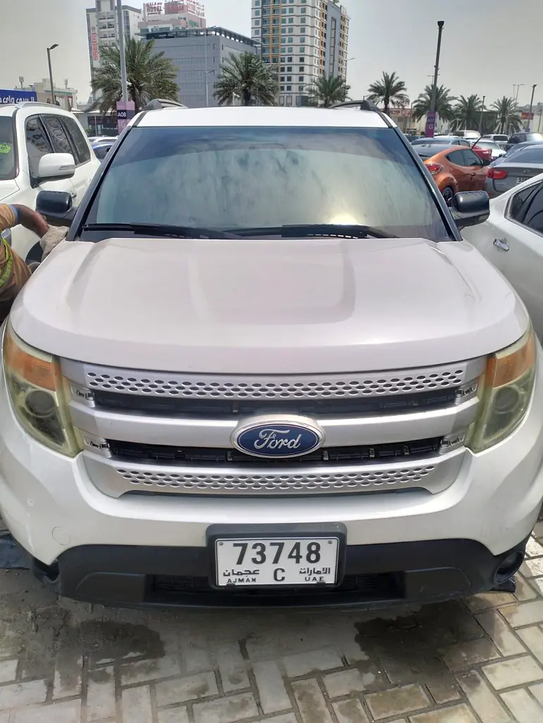Ford Explorer 2012 — photo 1 of 13