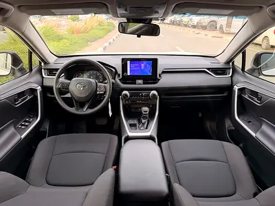 صورة 6 لـ 2023 Toyota RAV 4