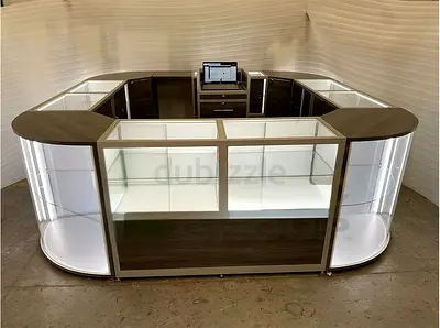 Sophisticated jewellery kiosk