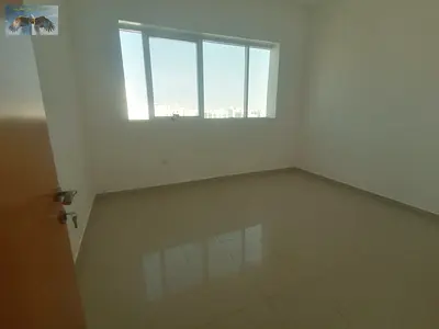 شقة غرفة وصالة في الجرف 2 مقابل نستو وخلف مركز الدلتا، 2 حمام، موقع مميز قريب من الخدمات، إيجار 30 ألف سنوي