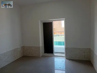 شقة غرفة وصالة في الجرف 2 بجوار مدرسة وودلم الأمريكية مقابل مركز دلتا، غرفة ماستر، 2 حمام، 2 بلكونة، خيار باركن، إيجار 32 ألف