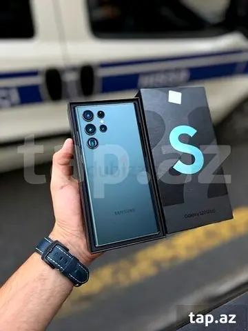 Samsung Galaxy S22 Ultra — Excellent Condition with Original Box