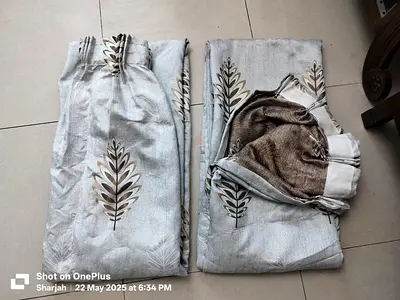 My light grey leaf-pattern curtains - set of 2