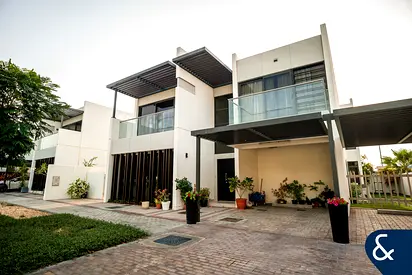 Standalone Villa | V3 | Large Plot | Vacant