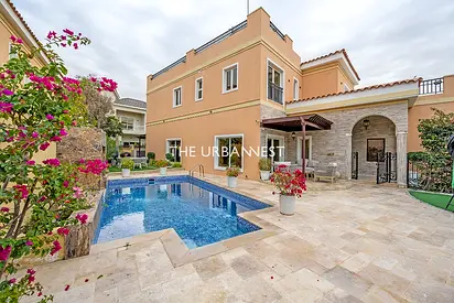 Corner Unit | Upgraded | Mazaya A2 | with Pool