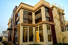 Brand new 4 badroom villa 12 cheque payment single alone villa with maid room and garden price 175k
