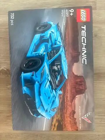 BARGAIN BRAND NEW LEGO 42217 TECHNIC CHEVROLET CORVETTE STINGRAY BLUE