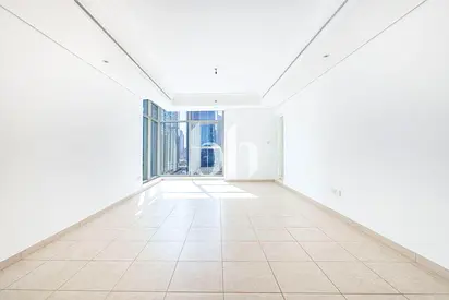 Vacant | 2br Maids | Mid Floor | Lake View