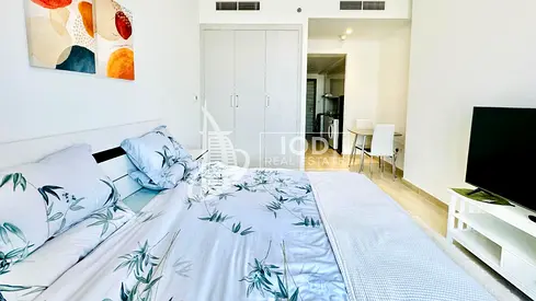 FULLY FURNISHED STUDIO – PANORAMIC MARINA VIEW