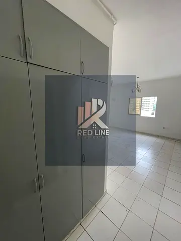 غرفة وصالة للإيجار – التعاون تقدم شركة Red Line Real Estate شقة مميزة مكونة من غرفة وصالة في منطقة التعاون