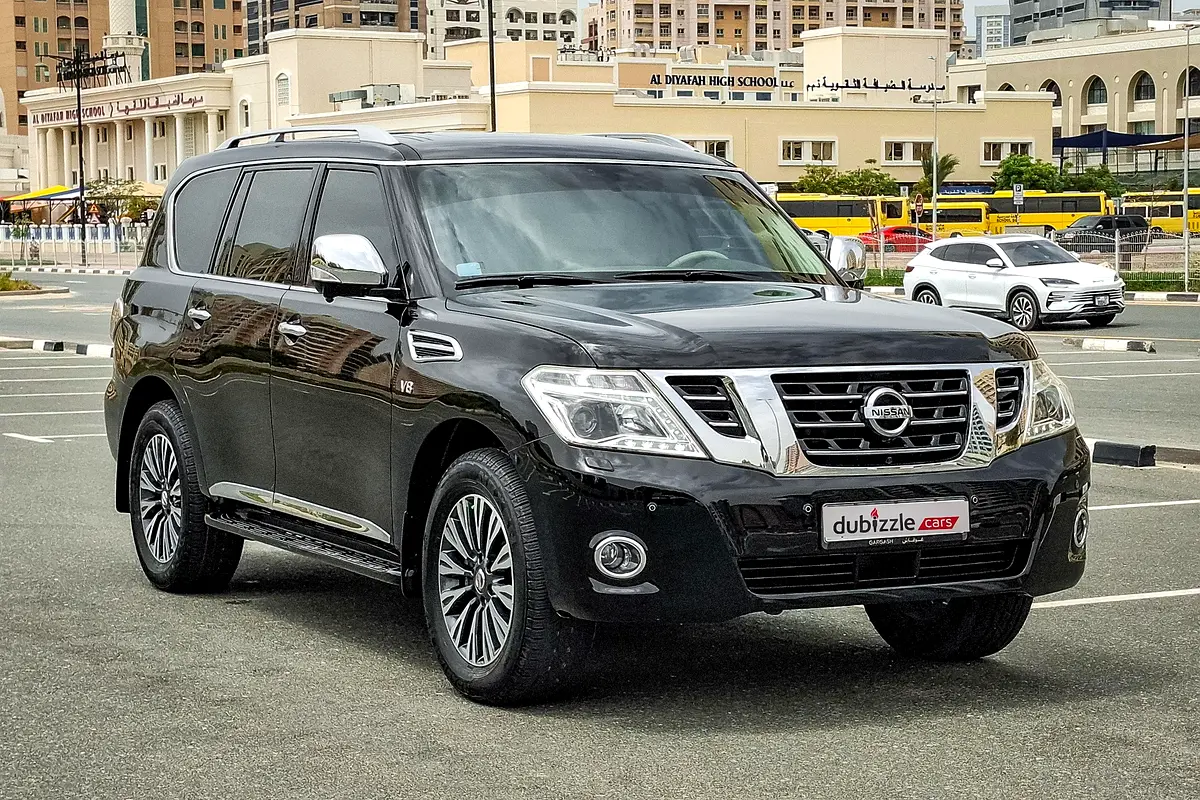Nissan Patrol 2019 — photo 1 of 16