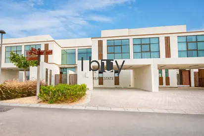 Brand New | First Occupant | Massive Layout |