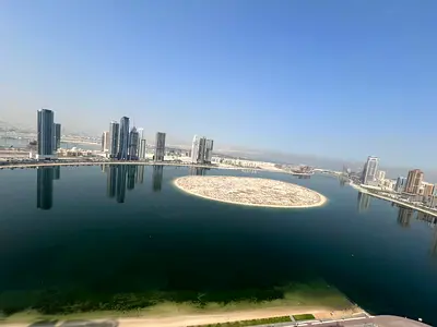 شقة غرفتين وصالة  إطلالة بحرية  باركن مجاني