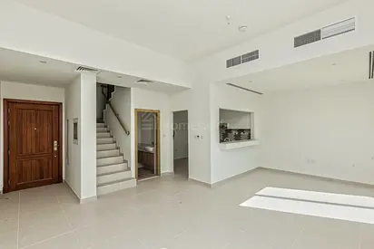 Exclusive | 2BR + Maid’s Room | Amaranta A