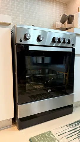 BEKO Free Standing Gas Cooker - 4 High Gas Burner with Oven - Cast Iron Stainless Steel - Sale!!