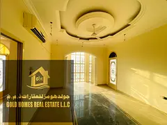 HOT DEAL VILLA FOR SALE in Rawdah 3, consisting of 5 bedrooms, a hall, and a majlis. Its area is 10,