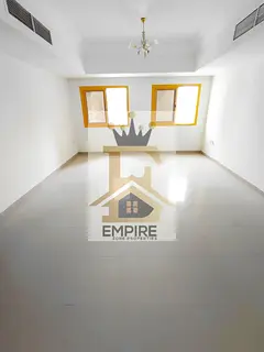 SPACIOUS BRIGHT APPARTMENT//MASTER ROOM NICE WARDROBE// FAMILY BULIDING//FREE GYM &amp; POOL//EASY C