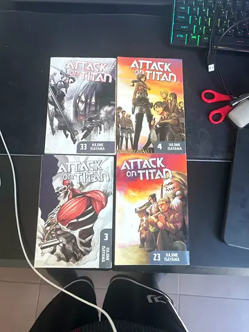 4 mangas of attack on titan