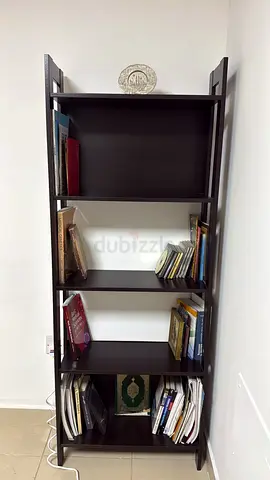 Dark wood 5-shelf bookcase IKEA - good condition