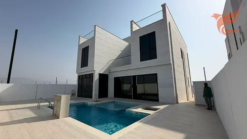 brand new 5BR Villa for sale in al mired Free hold