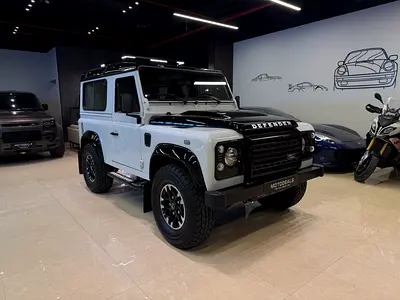 2016 Land Rover Defender 90 Final Edition | GCC | Low Mileage | Full Service History