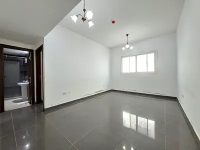 Ready to move luxury 1BHK apartment just 34k 15 day's free