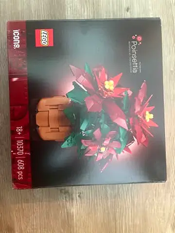 BARGAIN BRAND NEW LEGO 10370 ICONS POINSETTIA