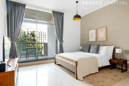 Studio Apartment | Canal View | Chiller Free | The Views, Dubai