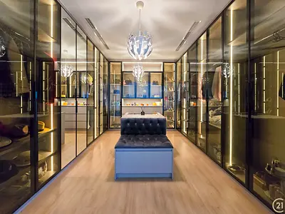 7 bedrooms | Vacant on transfer | Priced to sell