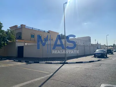 فرصة مميزة | فيلا زاوية مجددة بالحجر الطبيعي في المنصورة